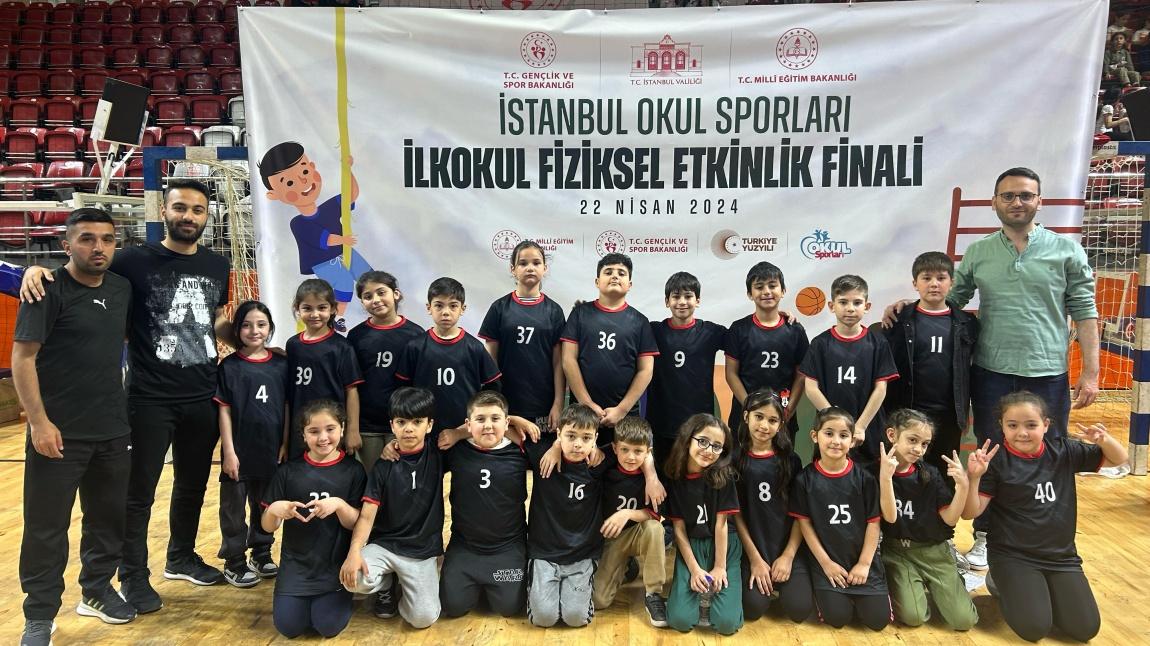 Ödül Kazanma Heyecanıyla Dolu! Okulumuz İstanbul Okul Sporları İlkokul Fiziksel Etkinlik Finalinde 4. Oldu
